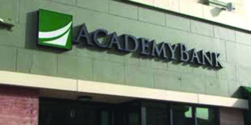 Colorado bank robber throws cash in air, shouting ‘Merry  Christmas’