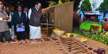 Gandhiji mooted disbanding Congress as a platform, recalls Naidu