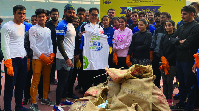Kiren Rijiju participates in grand finale of 50 cities plogging run