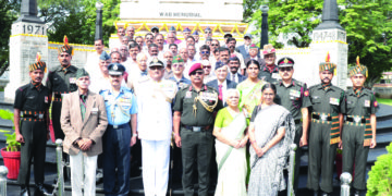 South Command marks 48th Vijay Diwas at Victory War Memorial