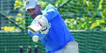 Dhoni begins training with Jharkhand Ranji squad