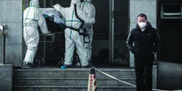 Virus casts shadow over Chinese holiday