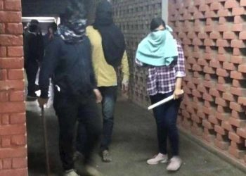 ‘Masked goons’ attack JNUSU President, Hostels; scores of students admitted to AIIMS with injuries