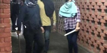 ‘Masked goons’ attack JNUSU President, Hostels; scores of students admitted to AIIMS with injuries