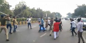JNU protests: 10 injured as ABVP, NSUI members clash turns violent in Ahmedabad