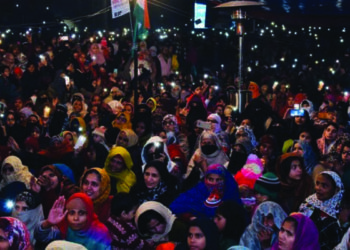 Shaheen Bagh Anti-CAA Women Refuse To Vacate The Road, Say Protection of Constitution Is More Important Than Anything Else