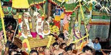 Parthasarathy Perumal devotees get drenched in piety, witness Swarga Vaasal opening
