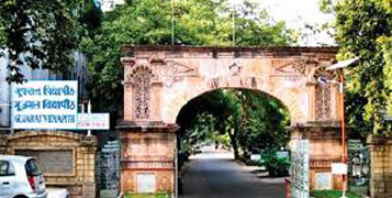 Gujarat Vidyapith students complain about police entry on campus to disrupt CAA protests