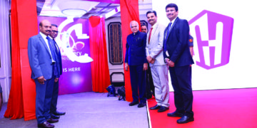 Governor inaugurates nation’s first `Flex Arm Hybrid Cath Lab’ at Kauvery Hospital
