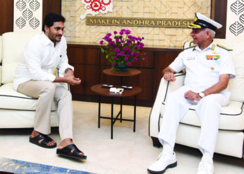 Eastern Naval Commander calls on Chief Minister Jagan Mohan Reddy