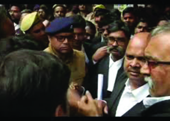 Explosion reported at Lucknow Court, 2 advocates injured, police recover 3 bombs