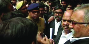 Explosion reported at Lucknow Court, 2 advocates injured, police recover 3 bombs