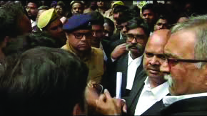 Explosion reported at Lucknow Court, 2 advocates injured, police recover 3 bombs