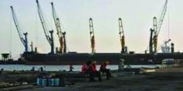 Karachi-bound ship detained at Kandla Port in Gujarat; cargo unloaded