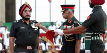 GOC-in-C Southern Command presents gallantry, distinguished awards to 51 Army persons, 22 units at Investiture Ceremony  