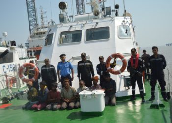 Coast Guard apprehends 9 crews of a fishing boat for theft case from MT Morbius on tow to Alang