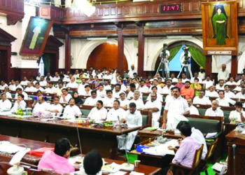 COVID-19: No need to panic and curtail ongoing assembly session, says Chief Minister