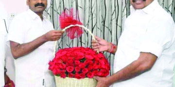 TN BJP Chief meets Chief Minister Palaniswami