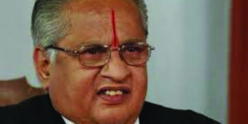 Legendary actor-director Visu passes away at the age of 74