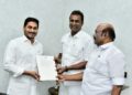 Ministers hands over letter from TN CM to Jagan Mohan Reddy
