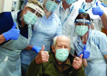 Medical miracle: After battling with coronavirus for 2 weeks, 101-year-old British man returns home