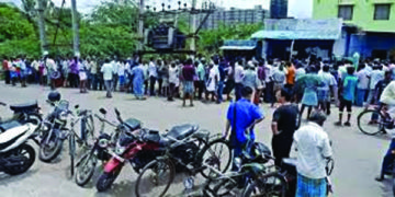 A senior citizen in TN dies after waiting too long for liquor amid lockdown near Villupuram