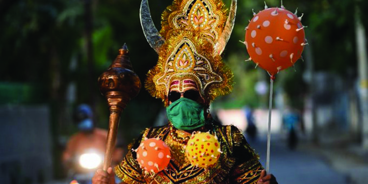 ‘Yamraj’, ‘Gabbar’ Stalk Kolkata Streets, Issue Dire Warnings & Amuse Amid Coronavirus Lockdown