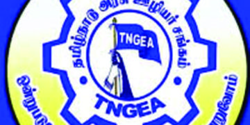 Give one month salary as special pay to all govt staff not just docs, nurses, demands TNGEA