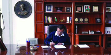 Kejriwal government to give Rs 5,000 in aid to construction workers