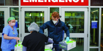 Father-Daughter Doctor duo of Indian-origin dies of Covid-19 in US