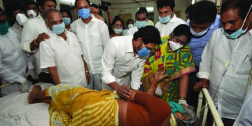 Vizag Gas Leak tragedy: Jagan announces Rs 1-Crore relief to victims; appoints a committee to probe the mishap