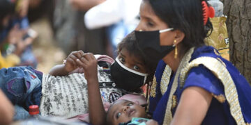 Migrant workers turn violent, clash with police in Surat; 40 detained
