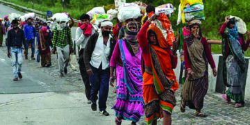 Guest workers from Assam walk to Chennai from Vellore, spend a night under flyover