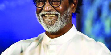 Rajini rallies behind Kamal and warns AIADMK against reopening TASMAC outlets