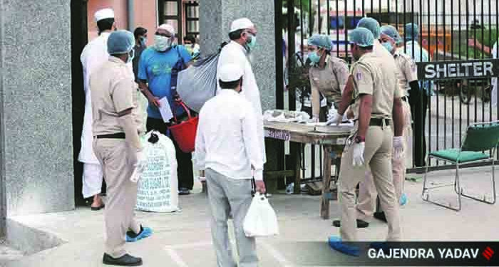 Muslim Social Workers Arranging Vehicles, Bearing Conveyance Expenses of Muslim, Hindu Covid-19 Inmates
