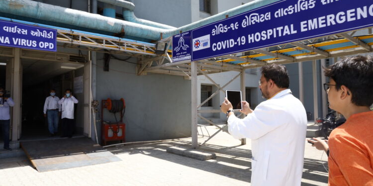 Gujarat Cong leaders visit Ahmedabad Civil Hospital’s COVID-19 facility; OSD not available
