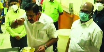 Amma canteens to resume providing free food during 12-day lockdown in 4 TN districts: Chief Minister
