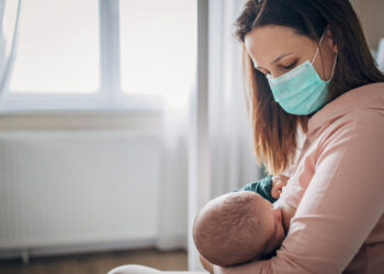 WHO recommends breastfeeding of infants, says no live coronavirus found in mothers’ milk