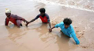 Four of a family die as bullock cart swept away in flash flood in Amreli