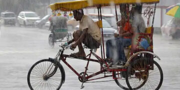 3 killed in lightning strike as southwest monsoon advances further in Gujarat
