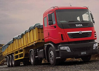 Tata Motors provides support to truck drivers, fleet operators for seamless supplies