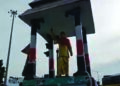 MGR statue found draped with saffron in Puducherry, AIADMK demands action