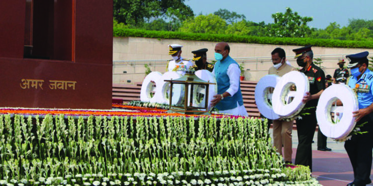 21 years since India’s Kargil war victory: Defence Minister pays tributes at National War Memorial
