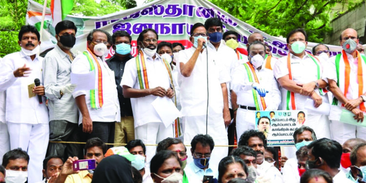 TNCCI protests against BJP on Rajasthan power play