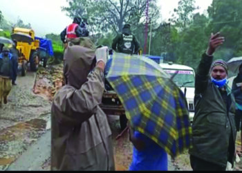 Families of deceased pilots escorted to Kozhikode, says Air India Express