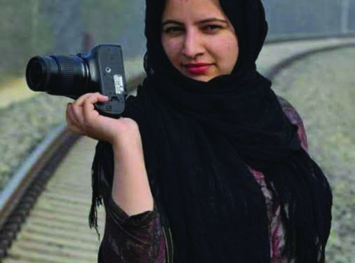 Award-Winning Kashmiri Woman Journalist Living Between Hope & Despair