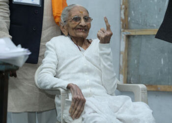 PM’s mother watches Ayodhya event on TV with folded hands