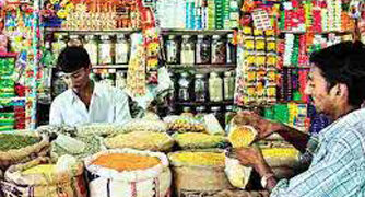 Centre asks states to test grocery shop workers, vendors; says they can be potential COVID spreaders
