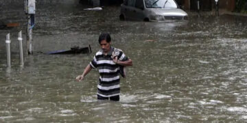 Heavy rains leave low-lying areas marooned in south and central Gujarat districts