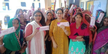 Twitterati hail PM Modi for mentioning sanitary napkins in I-Day speech